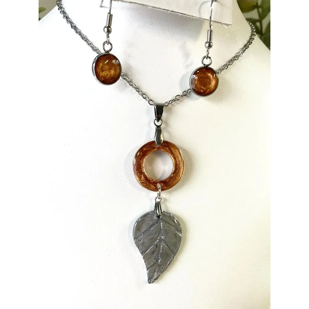 Handmade Copper Resin & Silver Leaf Pendant Necklace Set